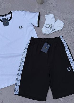 Набор fred perry фред перры лампас футболка шорты 2 пары носка в подарок9 фото