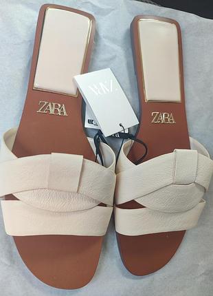 Шкіряні шльопанці zara