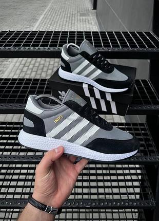 Кросівки adidas iniki