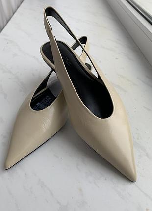 Шкіряні слінгбеки massimo dutti.