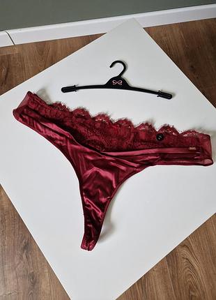 Червоні атласні трусики танга плюс сайз hunkemoller noir 2xl uk 16 46 48