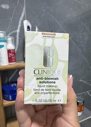 Новий тональний крем clinique anti-blemish