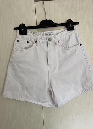 Білі джинсові шорти zara р.36
