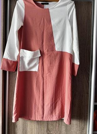 Стильное платье