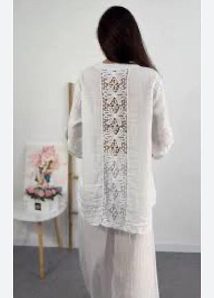 Розкішна лляна сорочка з  мереживом