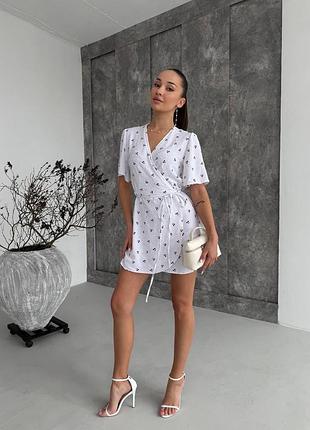 Сукня на запах сарафан плаття