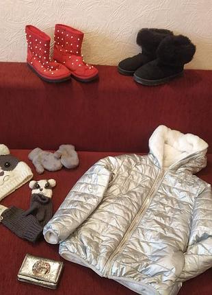 Пакет зимового одягу (курточка, уги, шапка, рукавиці) для дівчинки на 10-11 років,зріст 140-146 см.