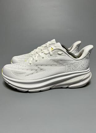 Бігові кросівки на широку ногу hoka one one clifton 9 wide оригінал