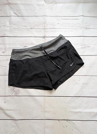 Спортивні шорти nike