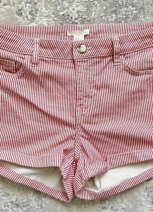 Смугасті жіночі шорти