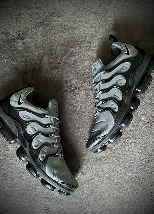 Nike air vapormax plus cool gray кросівки чоловічі мужские кооссовки