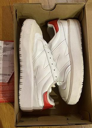 Кросівки білого кольору new balance ct302