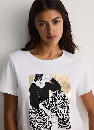 Футболка жіноча