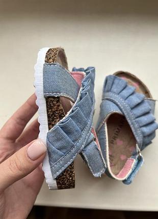 Босоніжки дитячі