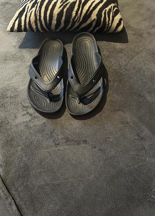 Шльопанці crocs