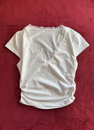 Белый топ с кружевом на затяжках y2k