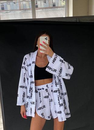 Стильний костюм двійка сорочка-кімоно з поясом та шорти костюм з написами9 фото