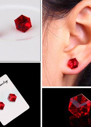Магнитные серьги кубики красные 1шт серьгу