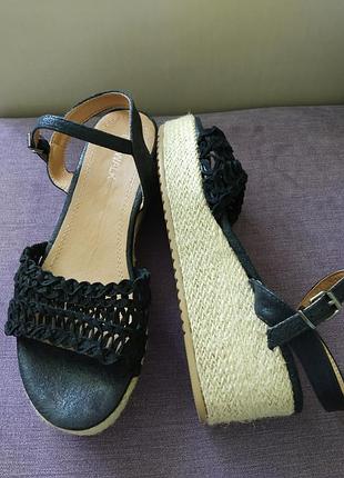 Жіночі босоніжки catwalk 38 р.