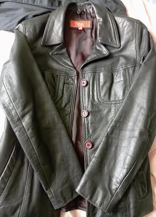 Женская кожаная куртка 44 размер
