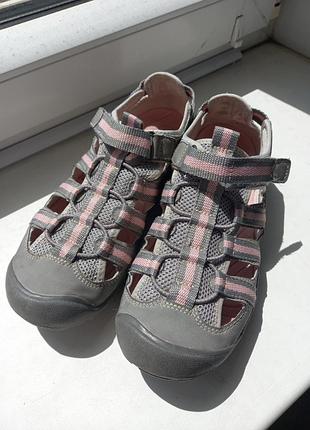 Босоножки спортивные трекинговая обувь