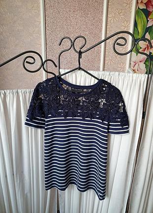 Красива комбінована футболка в полоску з кружевом dorothy perkins.
