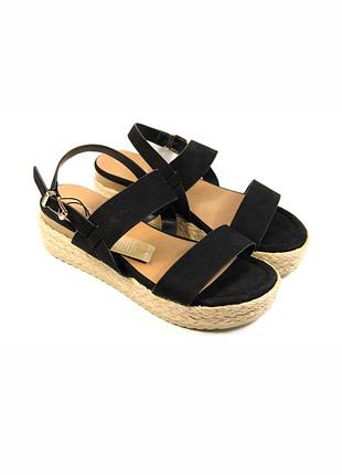 Стильные итальянские шлёпанцы размер 38 шлёпки на танкетке