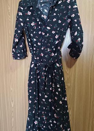 Платье миди в цветочек