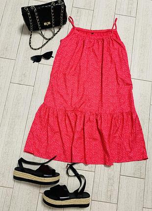 Жіноче легеньке вільне  літнє плаття на бретелях в квітковий принт