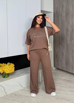 Костюм жіночий