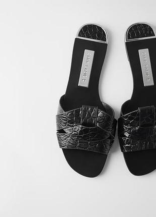 Кожаные шлепанцы слайды zara 39 р, базовые, минималистичные, натуральная кожа