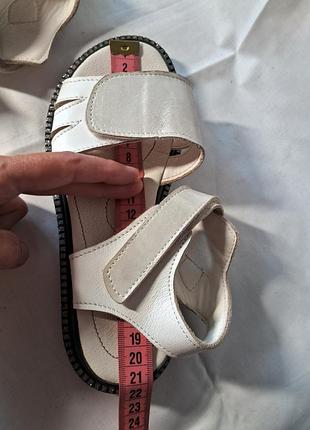 Босоножки для девочки 8