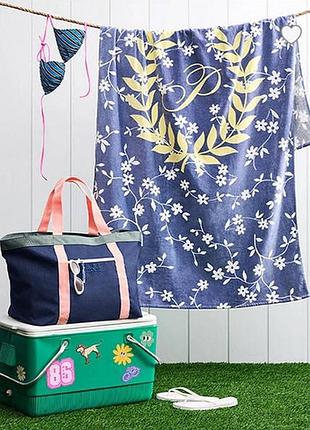 Пляжнийрушник victoria`s secret pink oversized beach towel