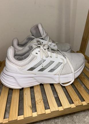 Кросівки XL / 50