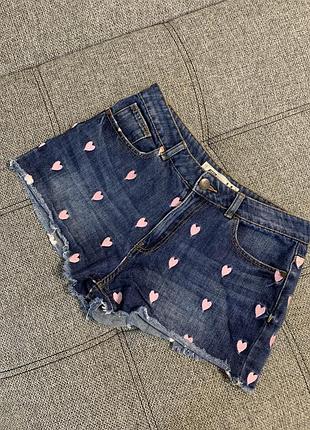 Шорти жіночі джинсові з принтом сердечки