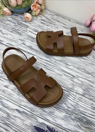 Босоніжки для дівчинки