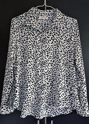 Блуза в твариний принт