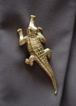 Вінтажна брошка trifari