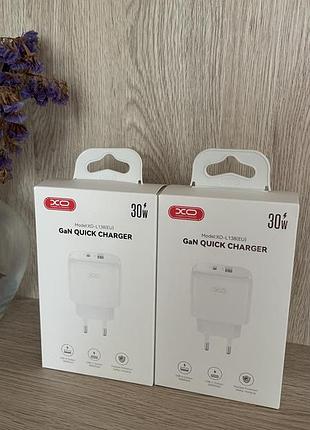 Адаптер живлення для телефона