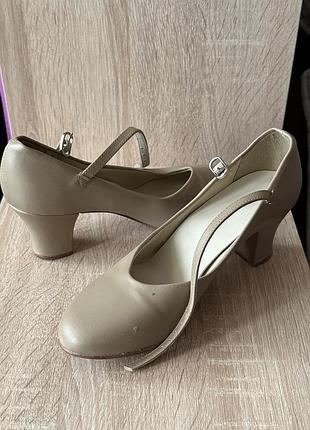 Туфлі на підборах жіночі 36 розмір бежеві