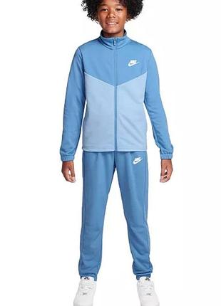 Костюм оригінал