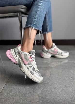 Nike v2k runtekk white grey pink