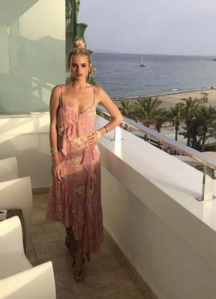 Невероятное платье zara розовое с рюшами