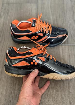 Кросівки yonex power cushion   р 40 25.5 см