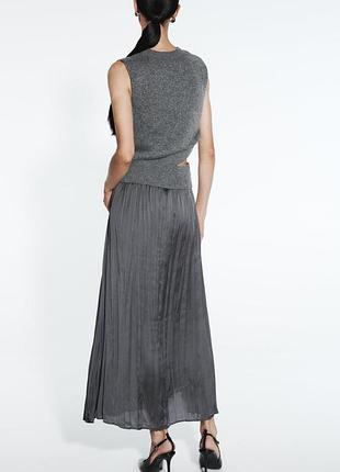 Спідниця довжини міді zara