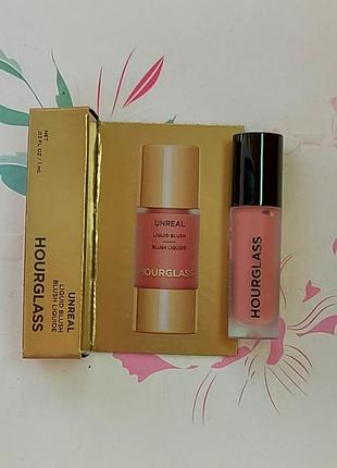 Рідкі румʼяна hourglass unreal liquid blush