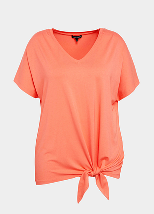 Футболка із зав'язками на подолі