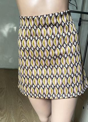 Красива спідничка stradivarius,l/xl