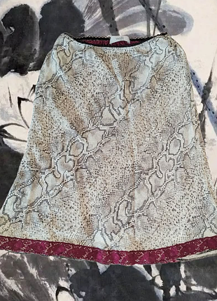 Юбка новая змеиный принт