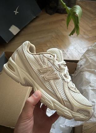 Кросівки new balance 740